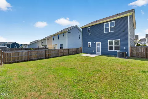 Exterior - 214 Sunfish St, Smithfield, NC 27577 photo 6 of 7