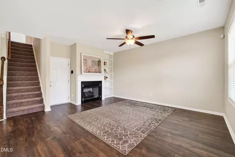 Living - 214 Sunfish St, Smithfield, NC 27577 photo 1 of 2