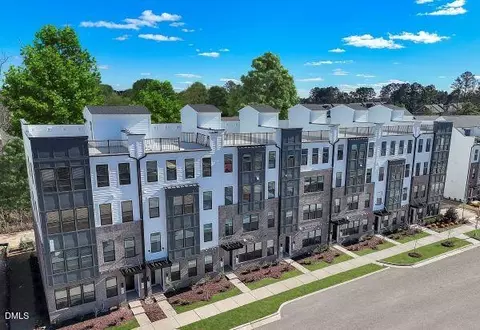 1305 Granholm Rd #315, Cary, NC 27519