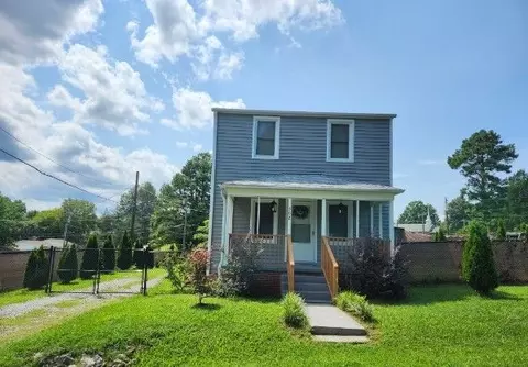 502 Short St, Haw River, NC 27258 photo 2
