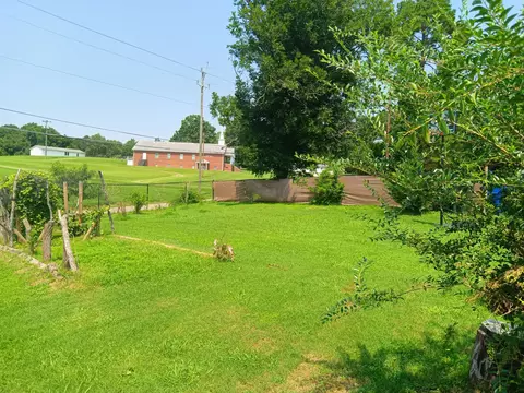 502 Short St, Haw River, NC 27258 photo 6