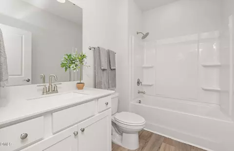 Bath - 2104 Chisel Cove Rd, Durham, NC 27704 photo 3 of 5