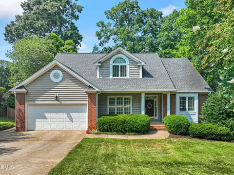 208 Highlands Lake Dr, Cary, NC 27518