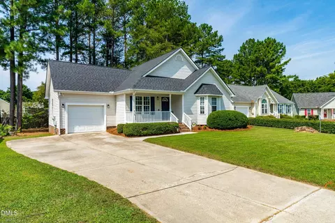 412 Groveton Trl, Wake Forest, NC 27587