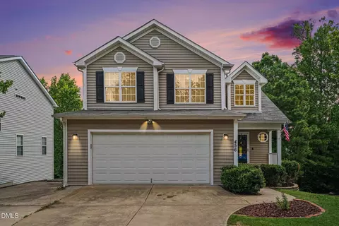 456 Texanna Way, Holly Springs, NC 27540