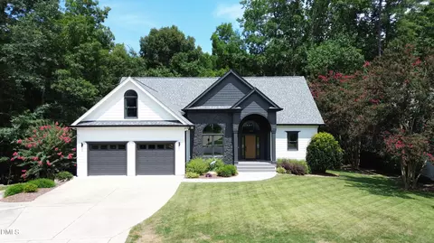 754 Parkridge Dr, Clayton, NC 27527