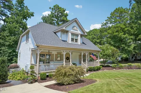 Exterior - 300 Burnt Pine Ct, Apex, NC 27502 photo 2 of 21