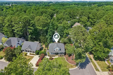 View/Area - 300 Burnt Pine Ct, Apex, NC 27502 photo 3 of 7