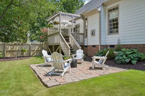 Exterior - 300 Burnt Pine Ct, Apex, NC 27502 photo 11 of 21