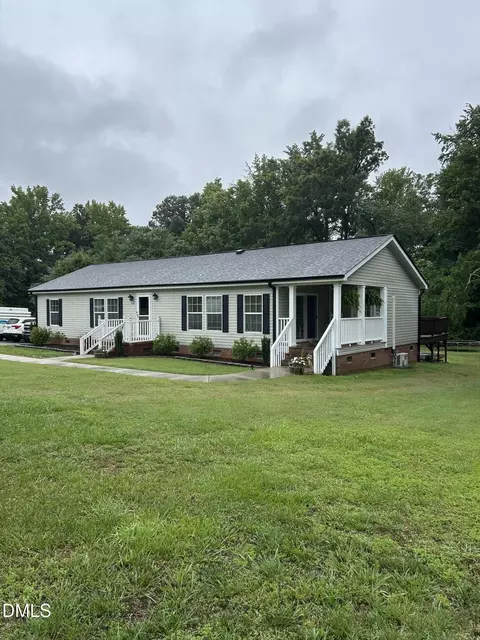 2122 Cheyenne Dr, Burlington, NC 27217