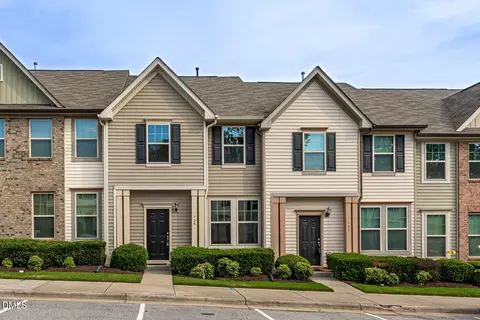 729 Maypearl Ln, Raleigh, NC 27610
