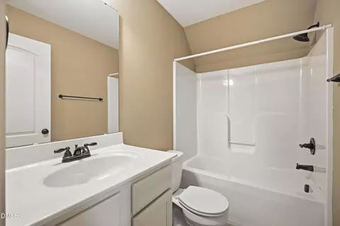 Bath - 109 Dandy Flush Ct, Garner, NC 27529 photo 3 of 3