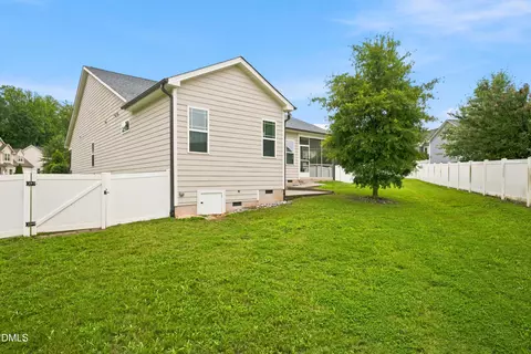 Exterior - 109 Dandy Flush Ct, Garner, NC 27529 photo 6 of 8