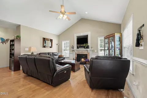 492 Tomahawk Dr, Clayton, NC 27520 photo 12