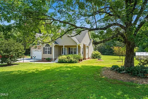 492 Tomahawk Dr, Clayton, NC 27520 photo 6