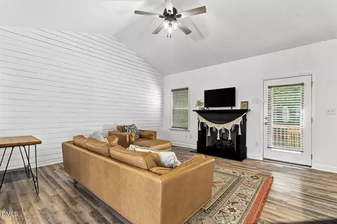 14 Springmoor Dr, Angier, NC 27501 photo 4