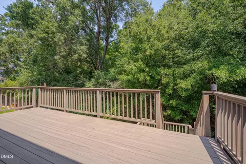 Exterior - 901 S Bend Dr, Durham, NC 27713 photo 6 of 13