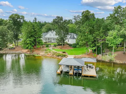 126 Watch Harbor Rd, New London, NC 28127