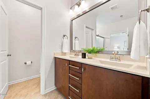 Bath - 129 Torpoint Rd, Durham, NC 27703 photo 4 of 5
