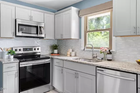 2513 Janet St, Durham, NC 27707 photo 12