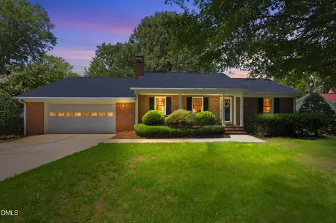 113 N Sixth St, Mebane, NC 27302
