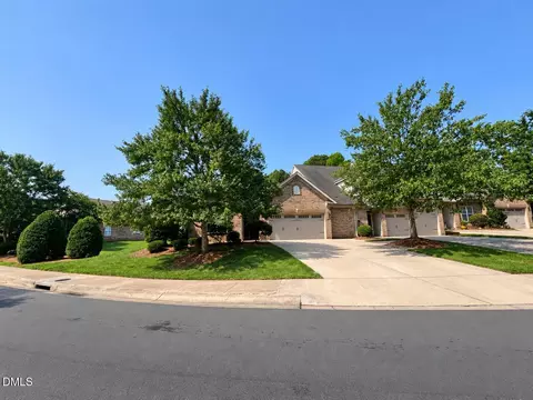 2613 Saintsbury Dr, Burlington, NC 27215