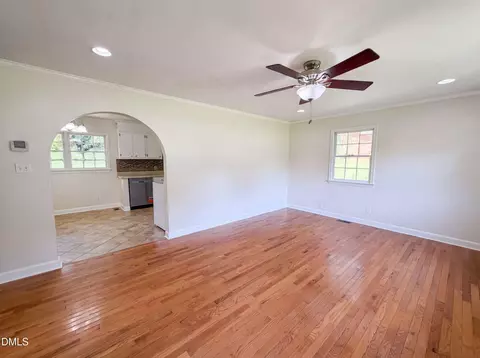 3907 Alameda St, Durham, NC 27704 photo 3