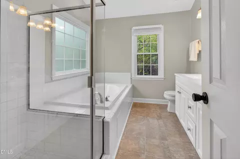 Bath - 956 E Durness Ct, Wake Forest, NC 27587 photo 1 of 4
