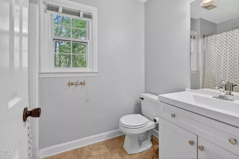 Bath - 956 E Durness Ct, Wake Forest, NC 27587 photo 4 of 4