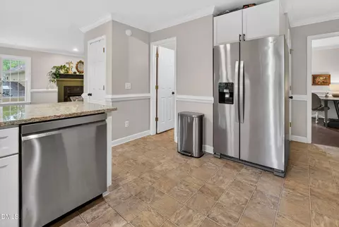Kitchen - 956 E Durness Ct, Wake Forest, NC 27587 photo 7 of 7