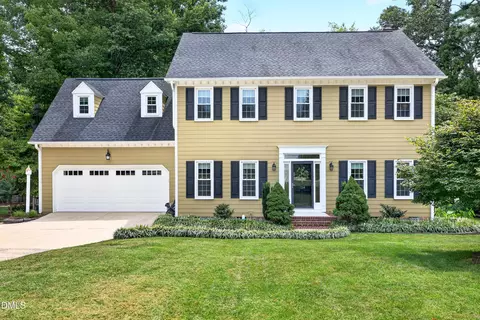 124 Merry Hill Dr, Cary, NC 27518