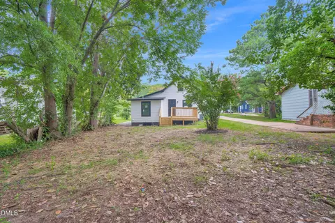 Exterior - 630 E Pine Ave, Wake Forest, NC 27587 photo 6 of 7