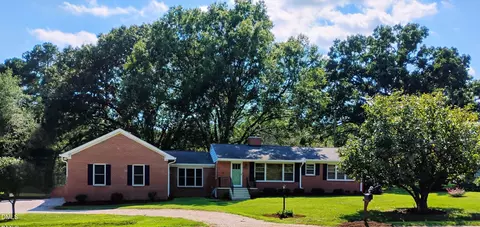 6121 Yates Mill Pond Rd, Raleigh, NC 27606