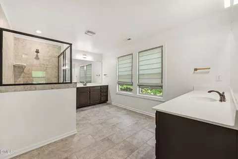 Bath - 849 Rymark Ct, Cary, NC 27513 photo 3 of 3