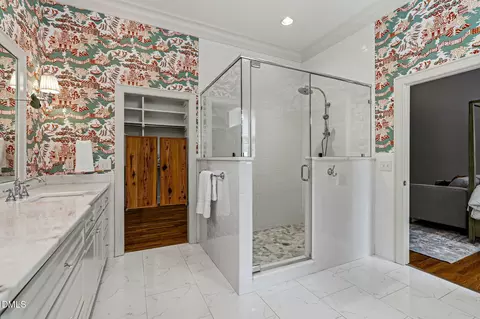Bath - 1328 Brooks Ave, Raleigh, NC 27607 photo 1 of 7