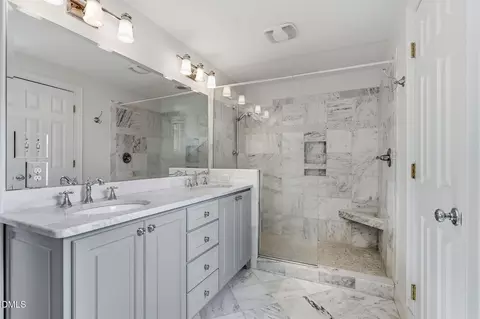 Bath - 1328 Brooks Ave, Raleigh, NC 27607 photo 7 of 7