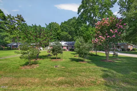 Exterior - 606 Crestview Dr, Durham, NC 27712 photo 11 of 11