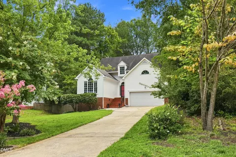 213 Avent Pines Ln, Holly Springs, NC 27540