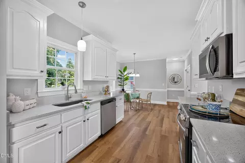 Kitchen - 52 Season Ln, Selma, NC 27576 photo 1 of 3