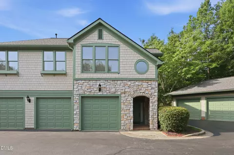 101 Presque Isle Ln #BLDG 100, Chapel Hill, NC 27514