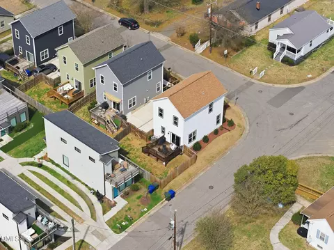 View/Area - 3114 Bryant St, Durham, NC 27703 photo 3 of 9