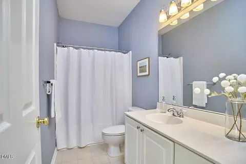 Bath - 58 Scottish Ln, Durham, NC 27707 photo 4 of 4