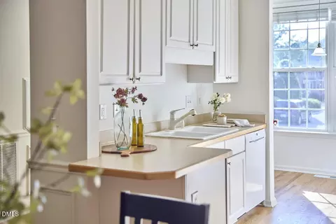 Kitchen - 58 Scottish Ln, Durham, NC 27707 photo 5 of 7