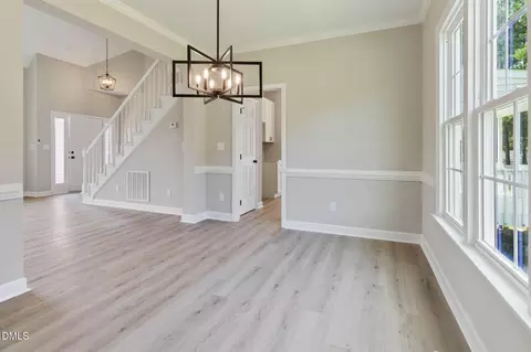 Dining - 1072 Loop Rd, Clayton, NC 27527 photo 3 of 4