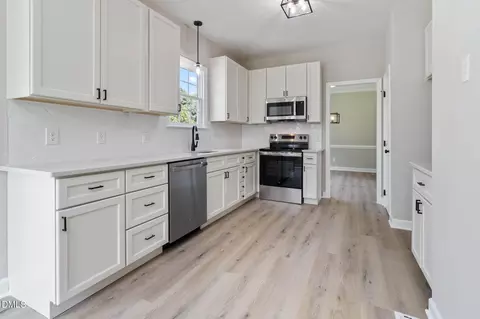 Kitchen - 1072 Loop Rd, Clayton, NC 27527 photo 2 of 3