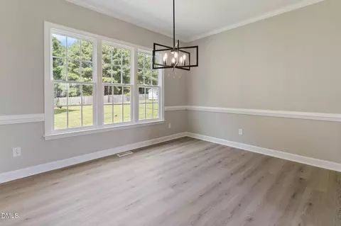 Dining - 1072 Loop Rd, Clayton, NC 27527 photo 2 of 4