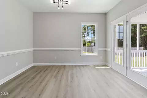 Dining - 1072 Loop Rd, Clayton, NC 27527 photo 4 of 4