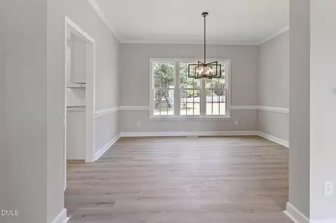 Dining - 1072 Loop Rd, Clayton, NC 27527 photo 1 of 4