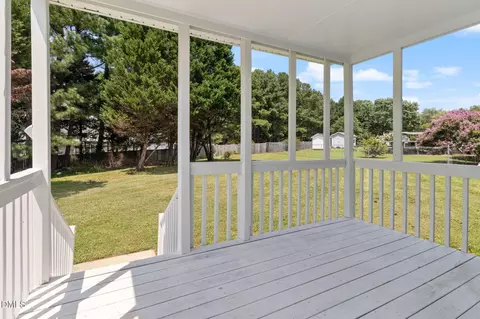 Exterior - 1072 Loop Rd, Clayton, NC 27527 photo 4 of 7