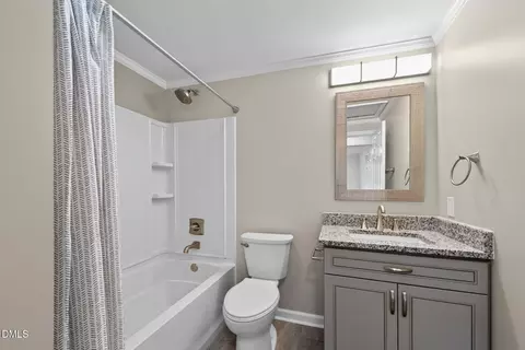 Bath - 7101 Shellburne Dr, Raleigh, NC 27612 photo 2 of 8